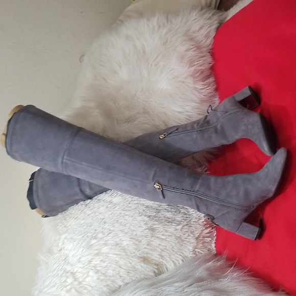 TORY BURCH OVER THE KNEE BOOTS - Picture 7 of 9